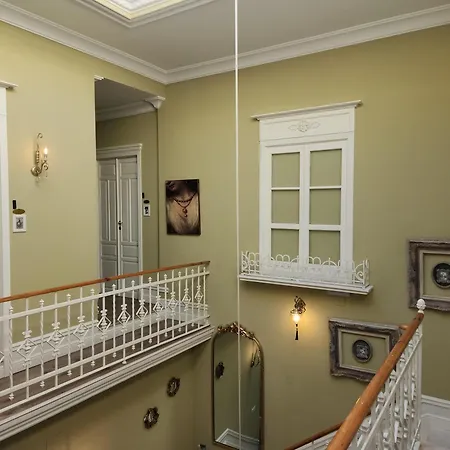 Boutique Iulia 5 Estrellas