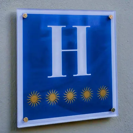 Hotel Boutique Iulia 5 Estrellas 5*