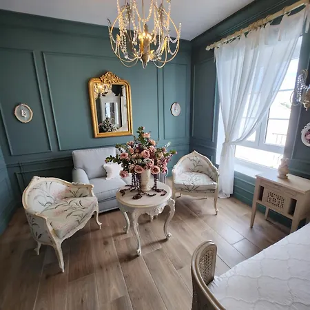 Boutique Iulia 5 Estrellas Hotel