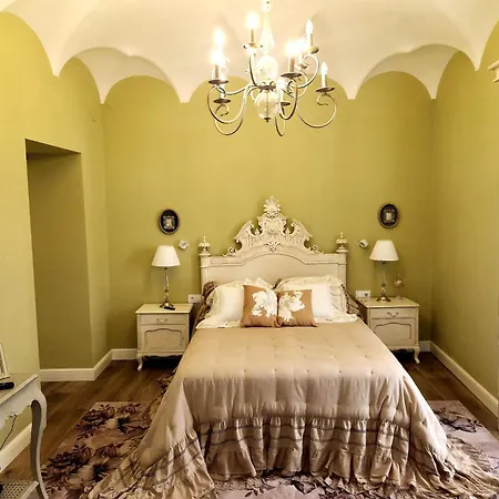 Boutique Iulia 5 Estrellas Отель Медина-де-лас-Торрес