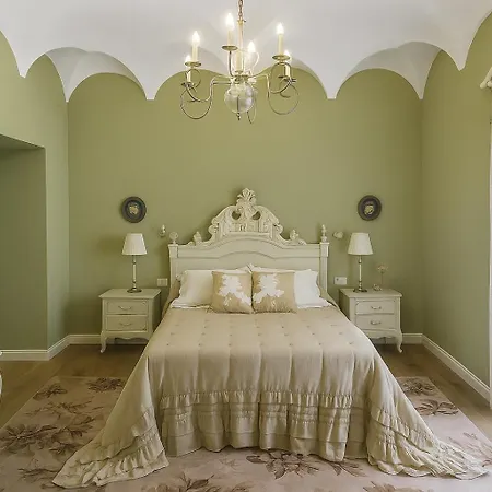 Hotel Boutique Iulia 5 Estrellas 5*