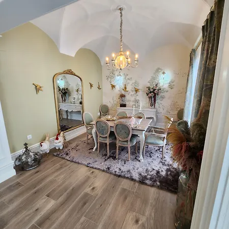 Boutique Iulia 5 Estrellas 5* Medina de las Torres