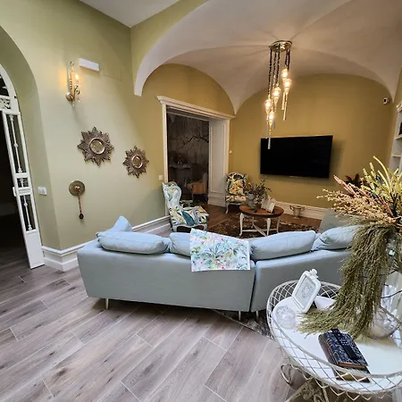 Boutique Iulia 5 Estrellas