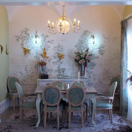 Boutique Iulia 5 Estrellas 5*