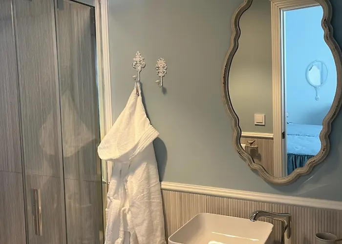 Boutique Iulia 5 Estrellas