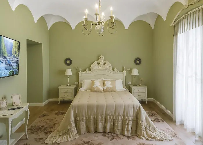 Hotel Boutique Iulia 5 Estrellas 5*